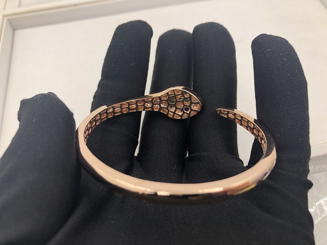 Ποιότητα Τα βραχιόλια γοητείας Snakewomens κοσμήματος πολυτέλειας προσάρμοσαν το ρόδινο χρυσό 18 Kt με τα διαμάντια εργοστάσιο