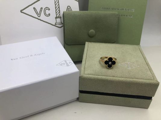 Ποιότητα Van Cleef και εκλεκτής ποιότητας Alhambra δαχτυλίδι κίτρινο χρυσό Onyx Arpels γύρω από το διαμάντι εργοστάσιο