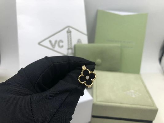 Ποιότητα Van Cleef και εκλεκτής ποιότητας Alhambra δαχτυλίδι κίτρινο χρυσό Onyx Arpels γύρω από το διαμάντι εργοστάσιο
