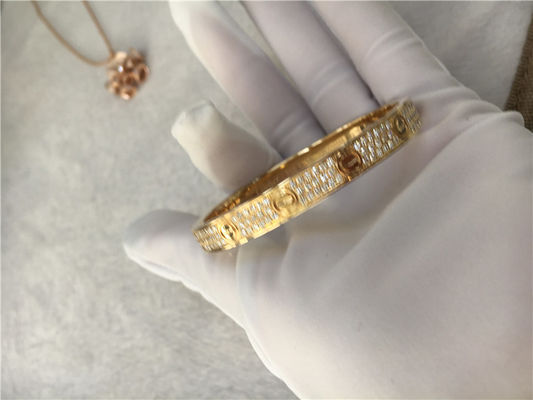 Ποιότητα Κίτρινος χρυσός βραχιολιών 18K αγάπης κοσμήματος συνήθειας υψηλών σημείων διαμαντιών εργοστάσιο