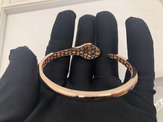 Ποιότητα Τα βραχιόλια γοητείας Snakewomens κοσμήματος πολυτέλειας προσάρμοσαν το ρόδινο χρυσό 18 Kt με τα διαμάντια εργοστάσιο